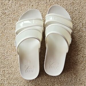 Reef Vista Hi-Energy Sandal Size 6